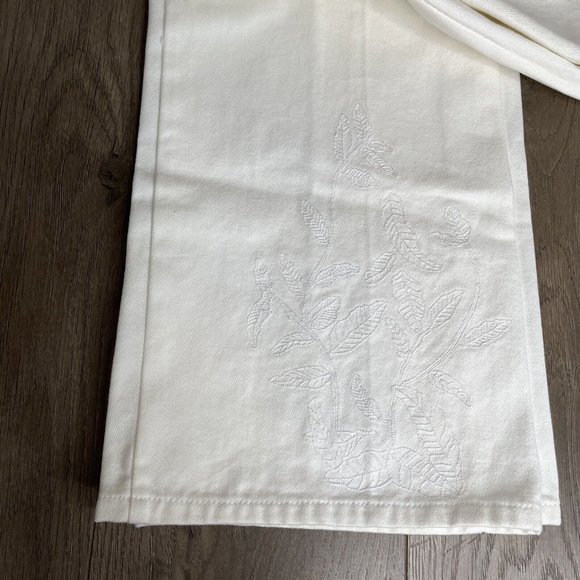 Anne Klein Jeans Womens 14 White 5 Pocket Jeans Embroidery detail at Hem - Picture 3 of 14